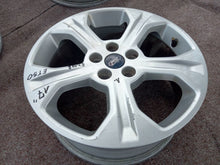 Laden Sie das Bild in den Galerie-Viewer, 1x Alufelge 17 Zoll 5x108 LJ6C1007B2A Ford Kuga Rim Wheel FEL1335239739px