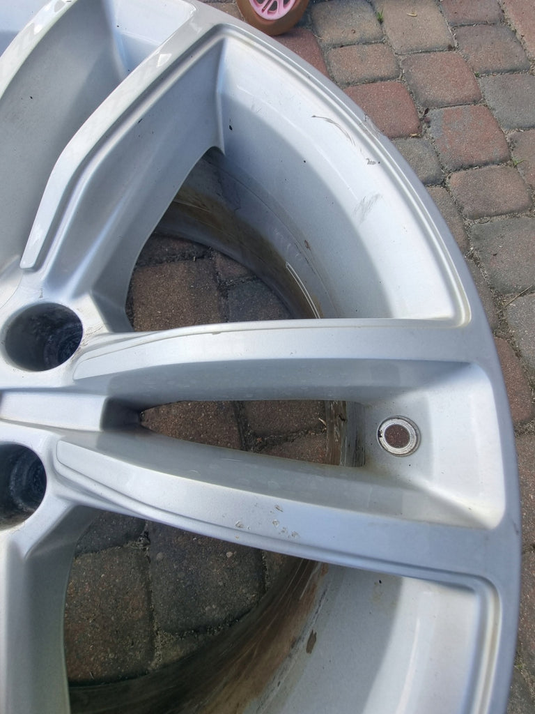 1x Alufelge 19 Zoll 8.0" 5x120 40ET Glanz Silber 6007214-00-D Tesla S Rim Wheel FEL5148278492hv