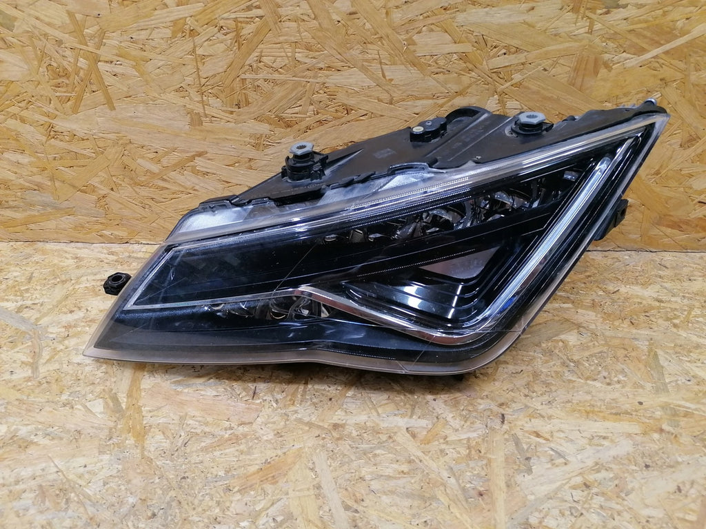 Frontscheinwerfer Seat Leon 5F1941007K Full LED Ein Stück (Rechts oder Links)