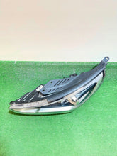 Laden Sie das Bild in den Galerie-Viewer, Frontscheinwerfer Hyundai I30 III 92101G4100 Links Scheinwerfer Headlight SCH4909434184wz