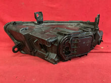 Laden Sie das Bild in den Galerie-Viewer, Frontscheinwerfer Audi A6 C6 4F0941003AK Xenon Links Scheinwerfer Headlight