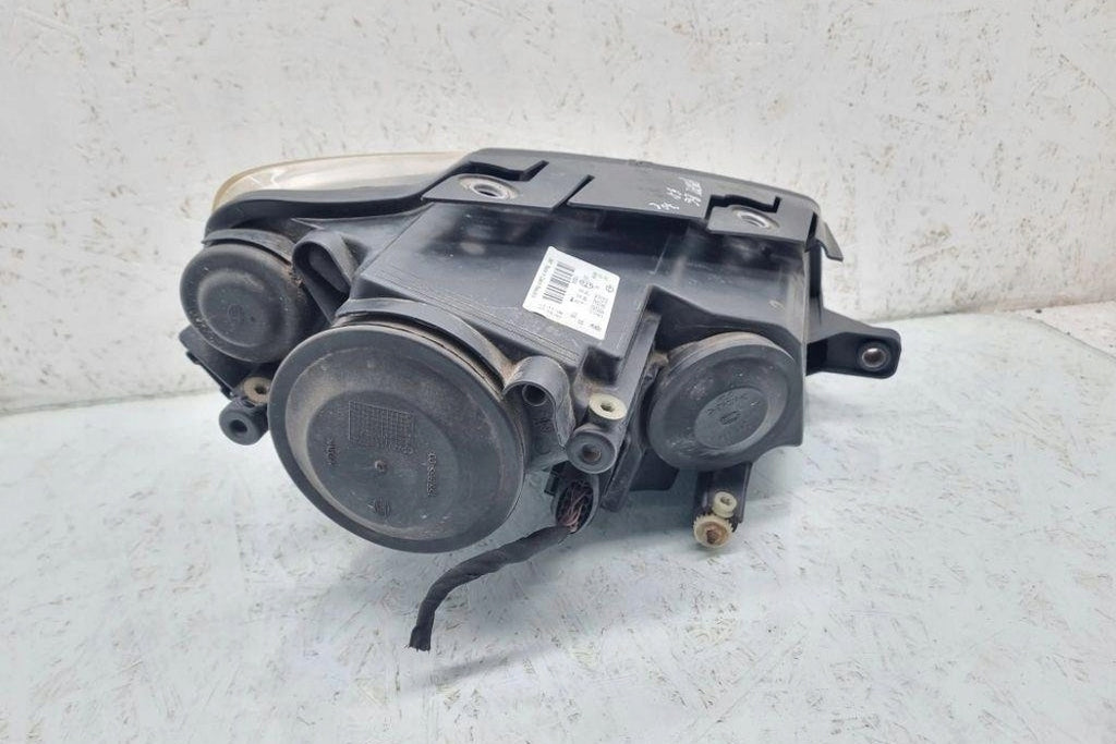 Frontscheinwerfer VW Passat 3C0941005Q Ein Stück (Rechts oder Links) Headlight SCH4890861027bx