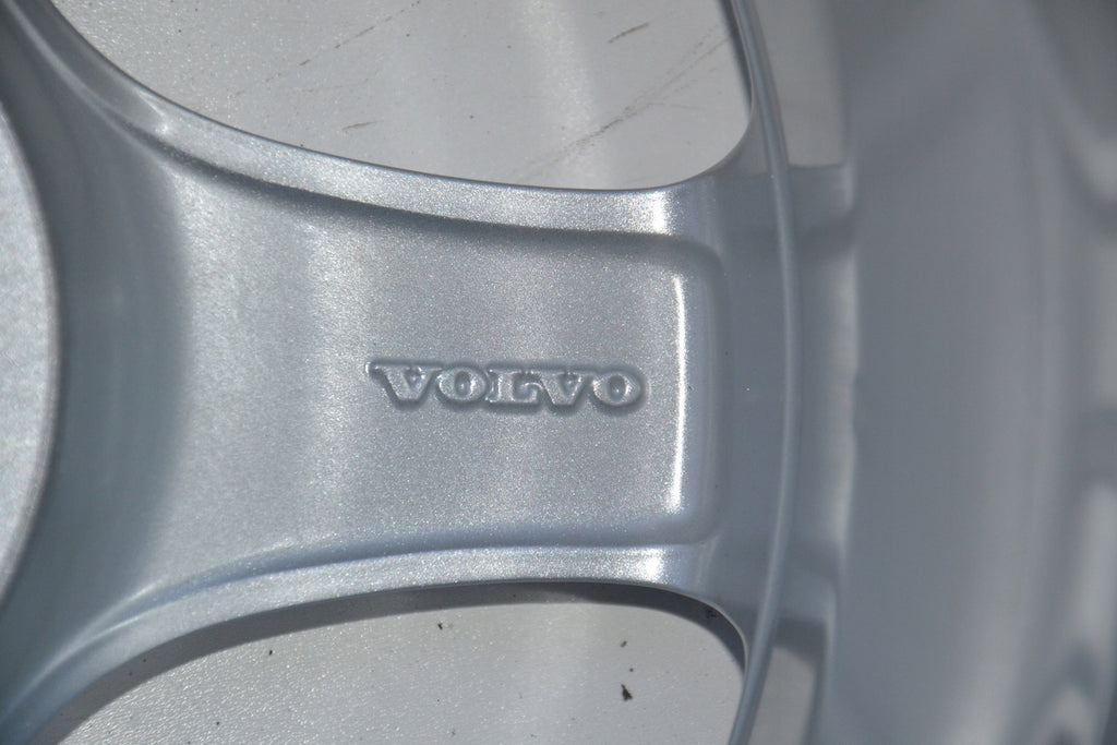 1x Alufelge 16 Zoll 7.0" 5x108 50ET Glanz Silber 30794836 Volvo S60 S80 S40 V50