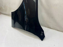 Laden Sie das Bild in den Galerie-Viewer, Kotflügel Mercedes-Benz W206 NKO4222 Vorne Links