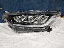 Load image into Gallery viewer, Frontscheinwerfer Toyota Yaris EUK0-8 Links Scheinwerfer Headlight SCH9634445332xp