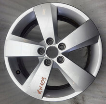 Laden Sie das Bild in den Galerie-Viewer, 1x Alufelge 16 Zoll 6.0" 5x100 35ET Glanz Silber 657601025J Skoda Scala Kamiq FEL3017938093ch