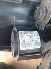 Load image into Gallery viewer, Frontscheinwerfer Opel Zafira C 030126320205 030126320100 Ein Satz Headlight SCH9381738684ay