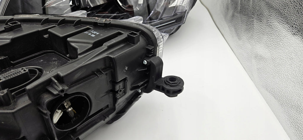 Frontscheinwerfer Skoda Octavia III 5E1941016B Xenon Rechts oder Links SCH6561633382ok
