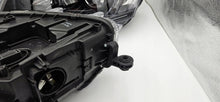 Laden Sie das Bild in den Galerie-Viewer, Frontscheinwerfer Skoda Octavia III 5E1941016B Xenon Rechts oder Links SCH6561633382ok