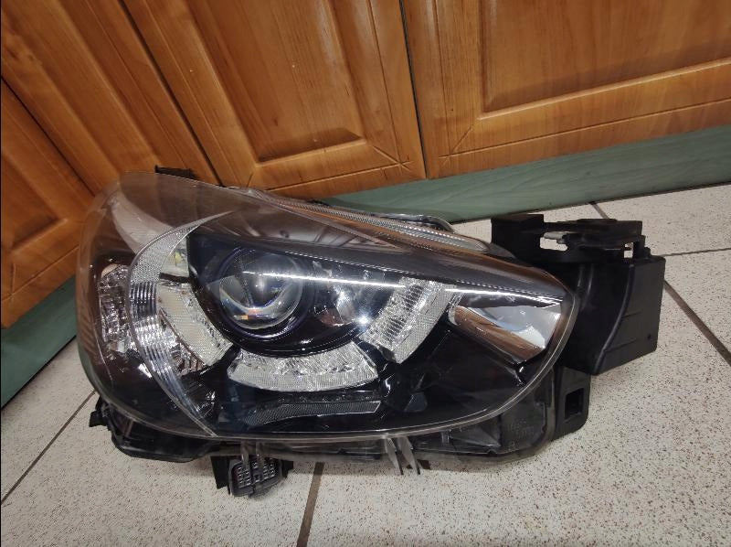 Frontscheinwerfer Mazda II LED Rechts Scheinwerfer Headlight