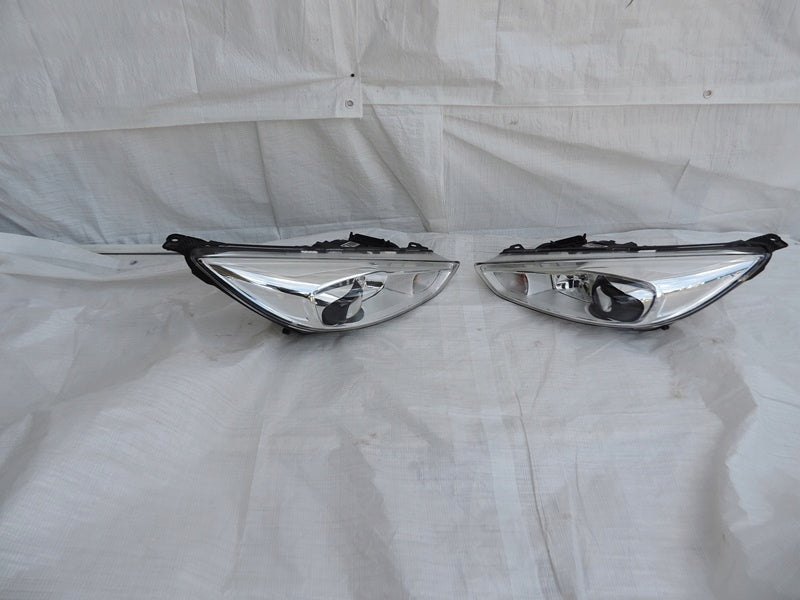 Frontscheinwerfer Ford Focus III F1EB-13D154-AD LED Rechts oder Links