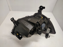 Laden Sie das Bild in den Galerie-Viewer, Frontscheinwerfer Renault Master 260607867R Links Scheinwerfer Headlight SCH2578100996ie