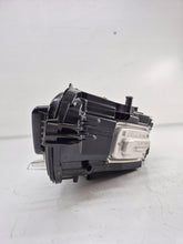 Laden Sie das Bild in den Galerie-Viewer, Frontscheinwerfer Mercedes-Benz Cla X118 C118 A1189068600 Rechts Headlight SCH9262407083qh