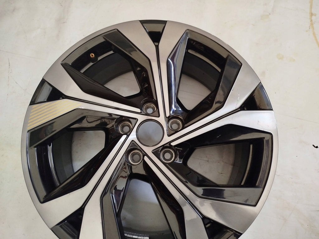 1x Alufelge 18 Zoll 7.0" 5x114.3 35ET 403005075R Mg Koleos Captur Arkana FEL1043991038gh