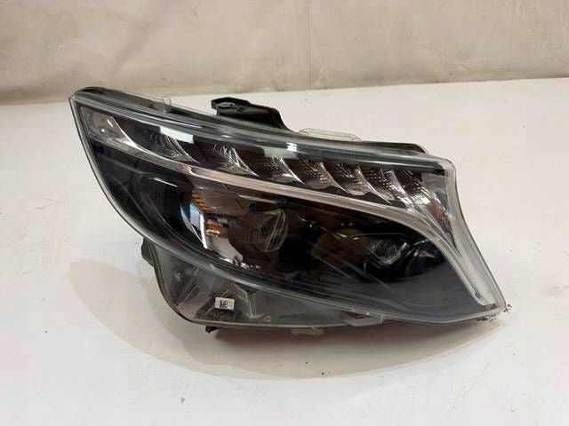 Frontscheinwerfer Mercedes-Benz Vito W447 A4479063303 Rechts Headlight SCH8007236388ya