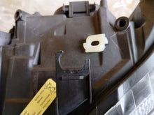 Laden Sie das Bild in den Galerie-Viewer, Frontscheinwerfer BMW E91 E90 6942737 6948180 Xenon Links Scheinwerfer Headlight