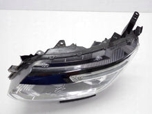 Laden Sie das Bild in den Galerie-Viewer, Frontscheinwerfer Renault Alaskan LED Links Scheinwerfer Headlight