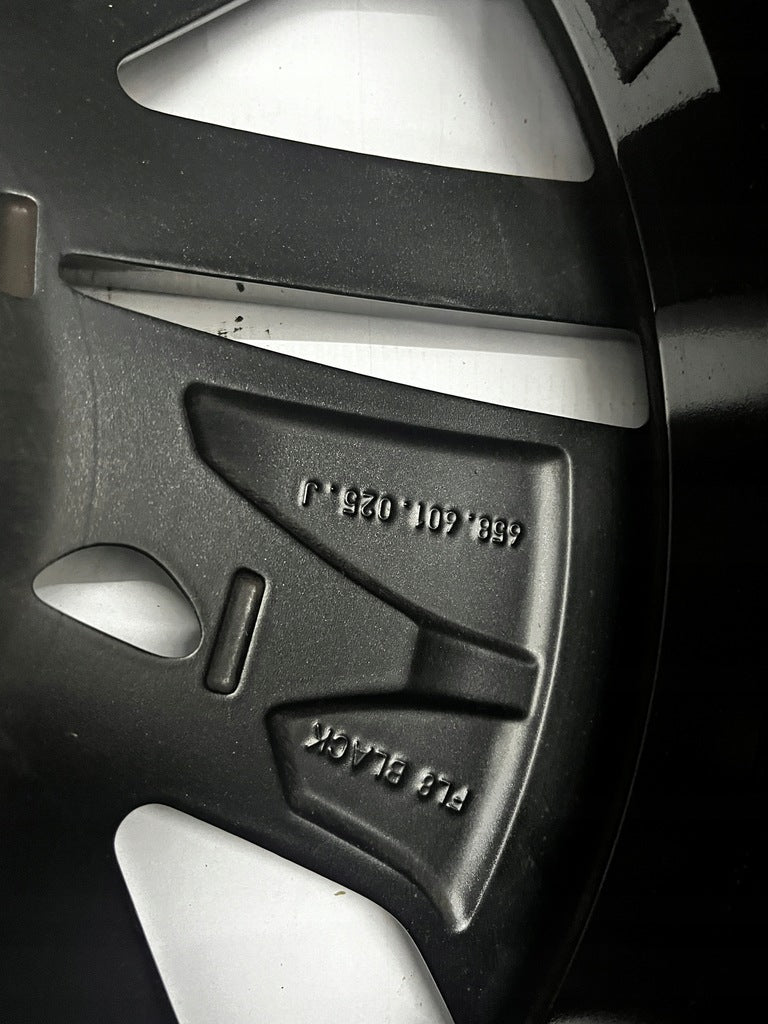 1x Alufelge 18 Zoll 7.0" 5x100 39ET Glanz Schwarz 658601025 Skoda Scala Kamiq FEL6638947768am