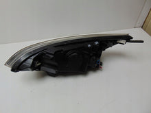 Laden Sie das Bild in den Galerie-Viewer, Frontscheinwerfer Kia Rio III Rechts Scheinwerfer Headlight SCH3563056499ya