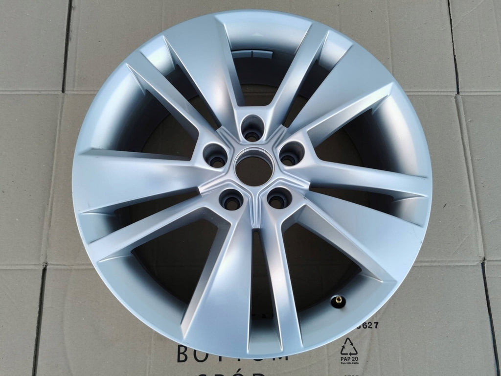 1x Alufelge 18 Zoll 565601025C Skoda Kodiaq Rim Wheel FEL8927393210dn