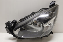 Laden Sie das Bild in den Galerie-Viewer, Frontscheinwerfer Mazda II DB5J-51030 Links Scheinwerfer Headlight