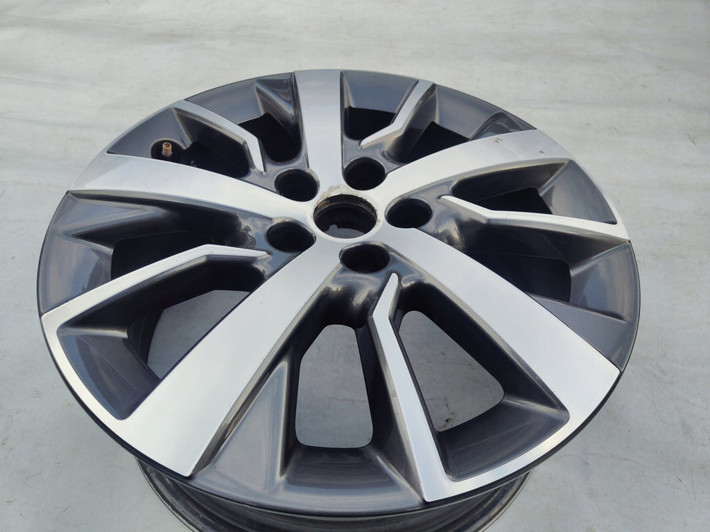 1x Alufelge 17 Zoll 7.0" 5x108 46ET 9810098577 Toyota Proace Verso Rim Wheel