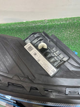 Laden Sie das Bild in den Galerie-Viewer, Frontscheinwerfer Mercedes-Benz Eqc A2939061201 Rechts Scheinwerfer Headlight SCH1613177924rv