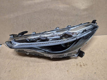 Laden Sie das Bild in den Galerie-Viewer, Frontscheinwerfer Toyota Corolla 16184 16-184 LED Links Scheinwerfer Headlight SCH2506827043gj