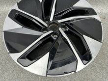 Laden Sie das Bild in den Galerie-Viewer, 1x Alufelge 19 Zoll 8.0" 5x112 11A601025 VW Id.4 Rim Wheel FEL8670293917vp