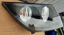 Load image into Gallery viewer, Frontscheinwerfer VW Crafter 1ER01159205 Links Scheinwerfer Headlight SCH4058768034hz