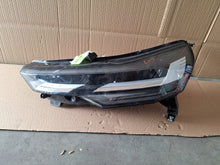 Laden Sie das Bild in den Galerie-Viewer, Frontscheinwerfer Renault Captur II 260604753R LED Links Scheinwerfer Headlight SCH7851722484eg