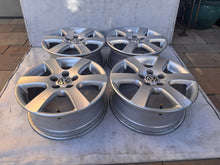 Laden Sie das Bild in den Galerie-Viewer, 4x Alufelge 15 Zoll 6.0" 5x100 43ET Silber 6Q0601025R VW Rim Wheel FEL8251991291cs