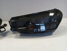 Laden Sie das Bild in den Galerie-Viewer, Frontscheinwerfer Skoda Fabia IV 6VB941015 6VB941016 Full LED Rechts oder Links SCH5149182737gw