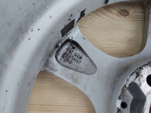 Laden Sie das Bild in den Galerie-Viewer, 1x Alufelge 15 Zoll 6.0&quot; 4x100 38ET KBA46667 Honda Corsa Rim Wheel