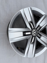 Laden Sie das Bild in den Galerie-Viewer, 1x Alufelge 17 Zoll 7.0" 5x120 7E0601025P VW Multivan Rim Wheel FEL6221095277fb