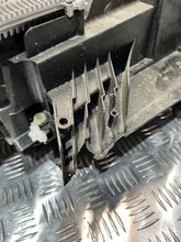 Laden Sie das Bild in den Galerie-Viewer, Frontscheinwerfer Skoda Enyaq 5LB941015G Links Scheinwerfer Headlight