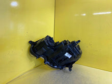 Laden Sie das Bild in den Galerie-Viewer, Frontscheinwerfer Mercedes-Benz W211 A0028202426 Xenon Rechts Headlight SCH5779669867cy