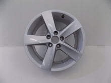 Laden Sie das Bild in den Galerie-Viewer, 1x Alufelge 16 Zoll 7.0" 5x112 48ET 6R0601025Q VW Rim Wheel FEL9241213358dr