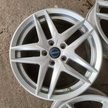 Laden Sie das Bild in den Galerie-Viewer, 4x Alufelge 17 Zoll 7.5" 5x112 38ET Glanz Silber 52925 Audi Rim Wheel FEL7683155845qo