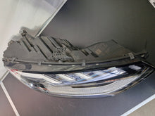 Laden Sie das Bild in den Galerie-Viewer, Frontscheinwerfer Audi A4 Avant 8W0941036E 030111723600 LED Rechts Headlight SCH8971229780bz