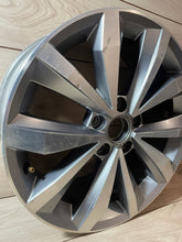 Load image into Gallery viewer, 1x Alufelge 17 Zoll 7.0" 5x112 2GA601025P VW T-Roc I Rim Wheel FEL9133582887dh