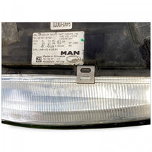 Laden Sie das Bild in den Galerie-Viewer, Frontscheinwerfer Man 81251016750 FALSE Scheinwerfer Headlight SCH6377412929by