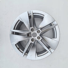 Laden Sie das Bild in den Galerie-Viewer, 1x Alufelge 19 Zoll 8.0&quot; 5x112 45ET 601025B Skoda Rim Wheel