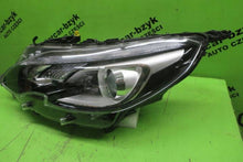 Load image into Gallery viewer, Frontscheinwerfer Peugeot 2008 I 9825313980 Links Scheinwerfer Headlight SCH6217490930zo