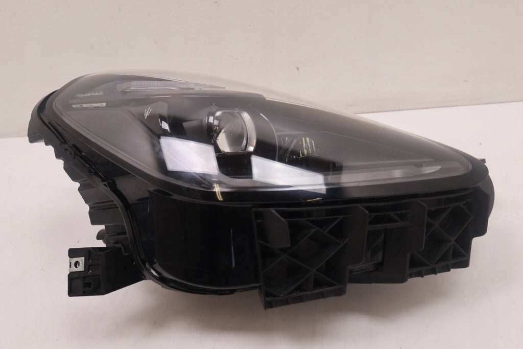 Frontscheinwerfer Maserati I 6702930730 Rechts Scheinwerfer Headlight SCH2648984215qu