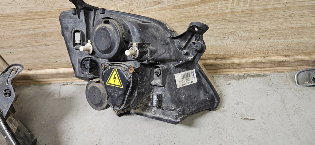 Frontscheinwerfer Opel Meriva A 93321054 Xenon Links Scheinwerfer Headlight SCH3359139592di