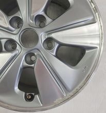 Laden Sie das Bild in den Galerie-Viewer, 1x Alufelge 15 Zoll 6.0&quot; 5x114.3 45ET Schwarz Nissan Leaf Ze0 Ze1 Pulsar