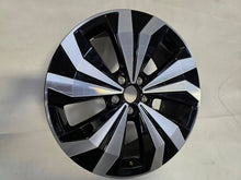 Laden Sie das Bild in den Galerie-Viewer, 1x Alufelge 17 Zoll 2GM601025M VW T-Cross Rim Wheel FEL1605560874vx