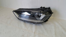 Load image into Gallery viewer, Frontscheinwerfer VW Sportsvan 517941033B Links Scheinwerfer Headlight