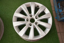 Load image into Gallery viewer, 1x Alufelge 16 Zoll 6.5&quot; 5x112 44ET Glanz Silber 5C0601025T Vw Rim Wheel